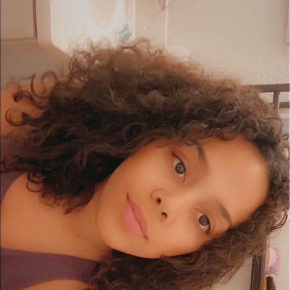 Meet your Posher, Mika - Picture 1 of 1